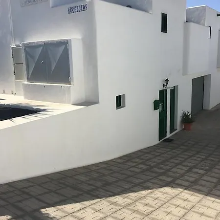Sal Y Mar Apartment Puerto del Carmen (Lanzarote)